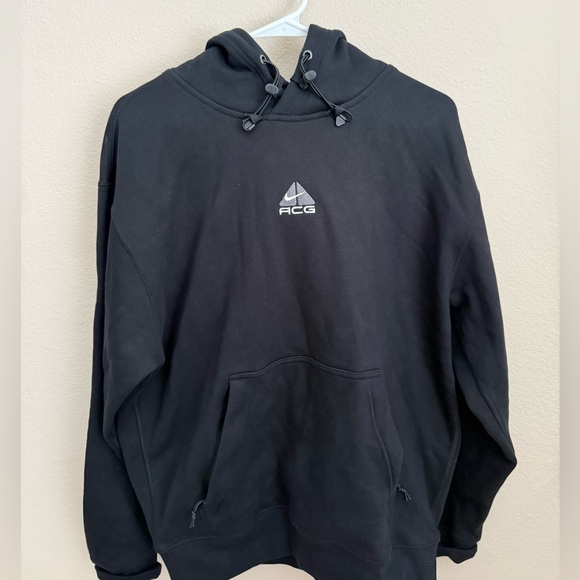 NWT Nike ACG Sweatshirt - Picture 1 of 3
